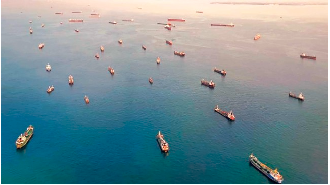 窒息！全球120多個(gè)港，堵得一抹黑！