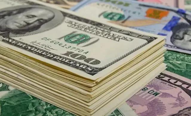 一趟運費20萬？暴漲近6倍！出口就是虧錢！已收到客戶停止發(fā)貨！船司宣布停收新訂艙、跳港三個月！