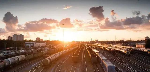 臺媒：運力趕不上全球貿易鏈修復速度 缺艙將愈演愈烈