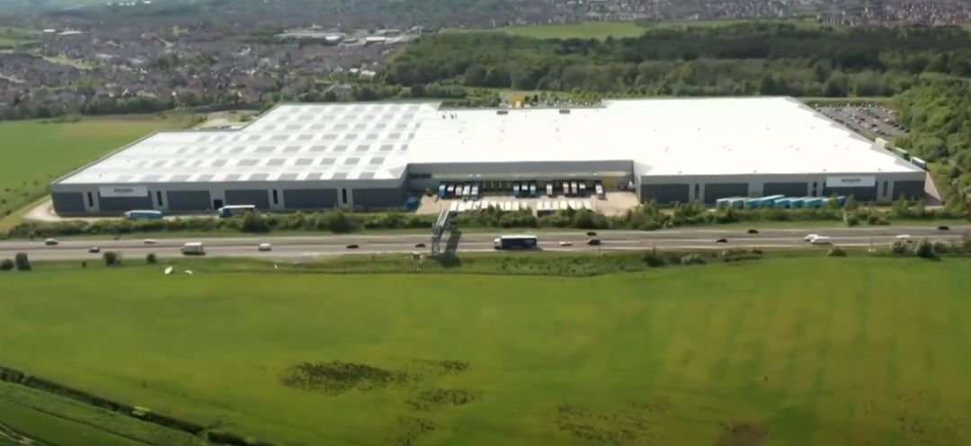 現(xiàn)場曝光！數(shù)百萬件全新商品被亞馬遜當(dāng)垃圾銷毀，包括上萬元的蘋果電腦！