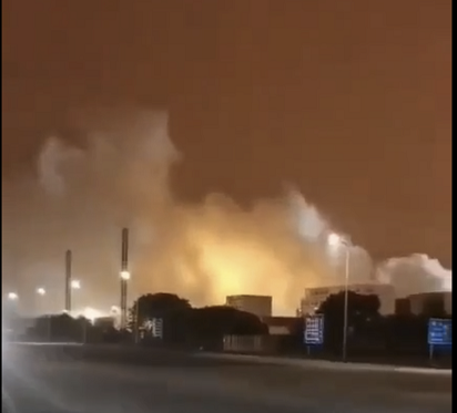 昨晚上海碼頭外4外5港區(qū)著火！上海港出貨或?qū)⒀诱`