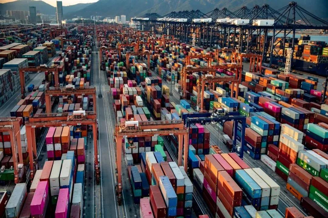 華南大塞港波及上海寧波！鹽田業(yè)務(wù)處理量大跌六七成，危及出貨歐美旺季