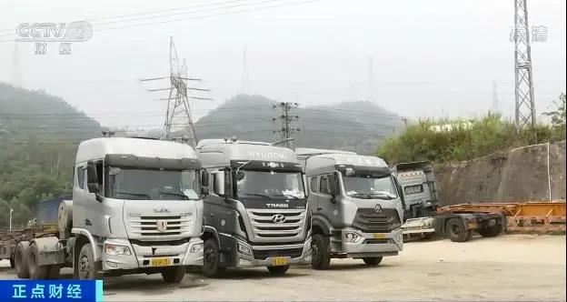 集裝箱車(chē)隊(duì)喊話(huà)多家船公司：運(yùn)價(jià)不上調(diào)將停工！