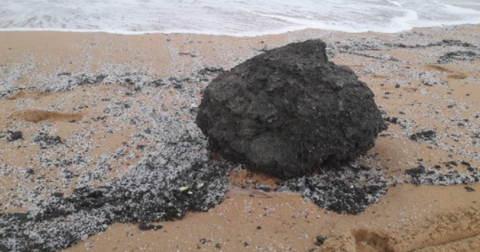 起火爆炸的“X-Press Pearl”輪，有船員核酸檢測(cè)呈陽性  