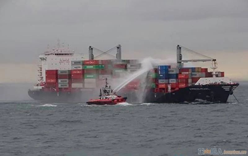 燒了5天，這艘集裝箱船突然大爆炸！