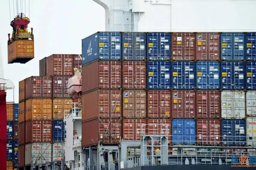 歐洲港口現(xiàn)集裝箱史無前例大擁堵，運費繼續(xù)上漲、短期難回落