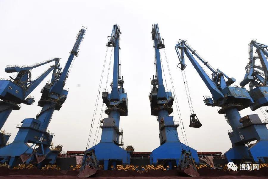 五個(gè)足球場(chǎng)才能堆放下的走私入境固體廢物，被退運(yùn)了！