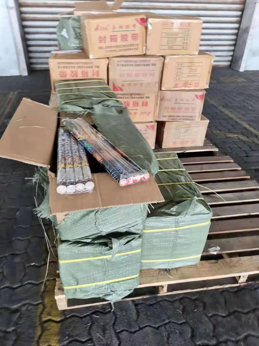 屢禁不止！30余噸煙花爆竹喬裝“偷渡”，海關(guān)多部門聯(lián)手執(zhí)法攔截