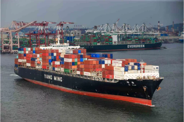 一線直擊！大副身陷港口擁堵40天, 表示：運(yùn)價(jià)還得漲