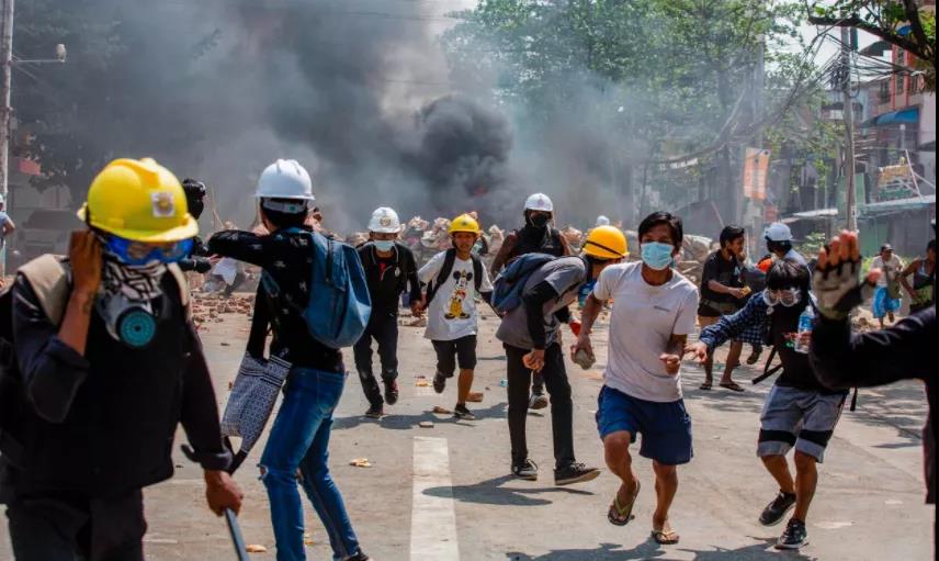 出貨注意！港口無(wú)法清關(guān)，船公司停運(yùn)，銀行關(guān)門(mén)；運(yùn)輸物流業(yè)遭受重創(chuàng)！