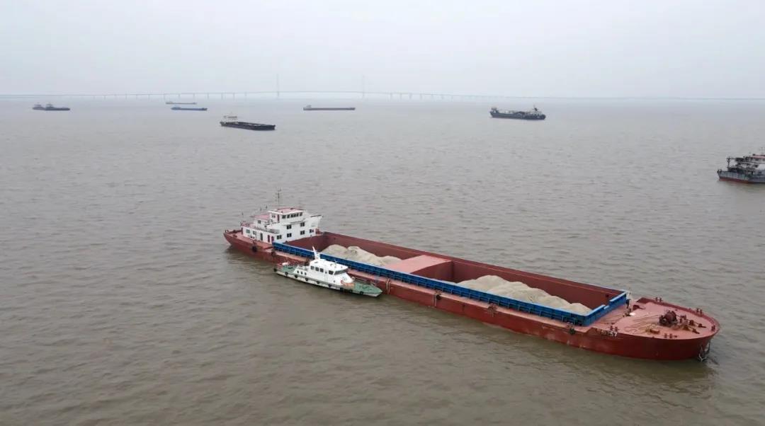 重拳出擊！嚴(yán)整內(nèi)河船舶涉海運輸，港口不得為其裝卸