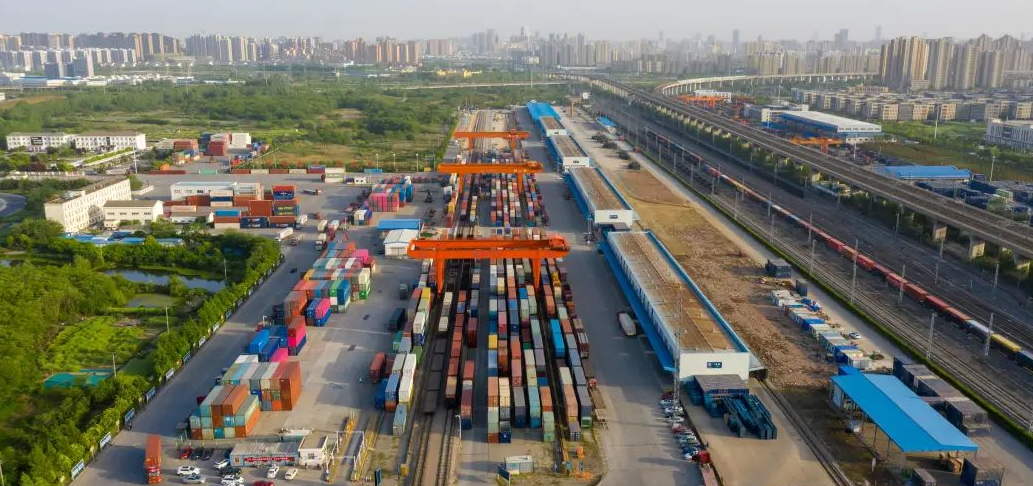 海運受阻一箱難求，中歐班列成&ldquo;黑馬&rdquo;！