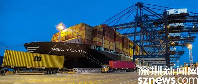 22,398標箱！鹽田國際創(chuàng)下中國單船作業(yè)量新紀錄