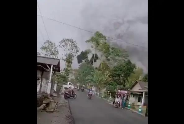 太恐怖！這個國家火山大爆發(fā)，濃煙蔽日宛如世界末日，已造成13人死亡！