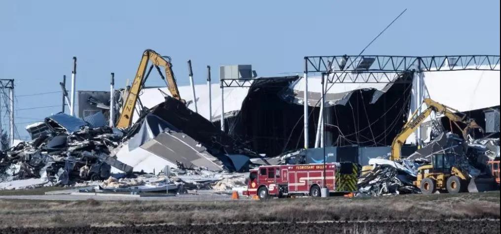 突發(fā)！超30場(chǎng)龍卷風(fēng)襲擊美國6州致上百人身亡，有亞馬遜倉庫大面積坍塌！