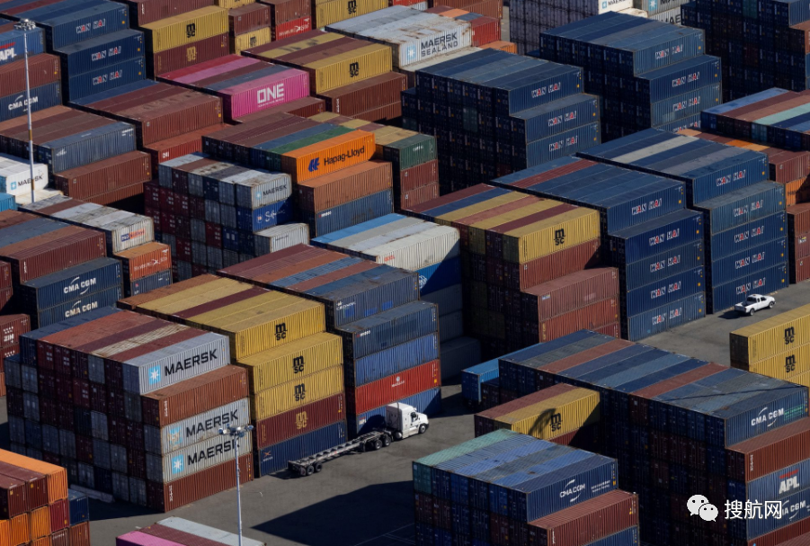 因大規(guī)模燃料短缺，該重要轉(zhuǎn)運港運輸服務(wù)面臨中斷，港口擁堵加劇