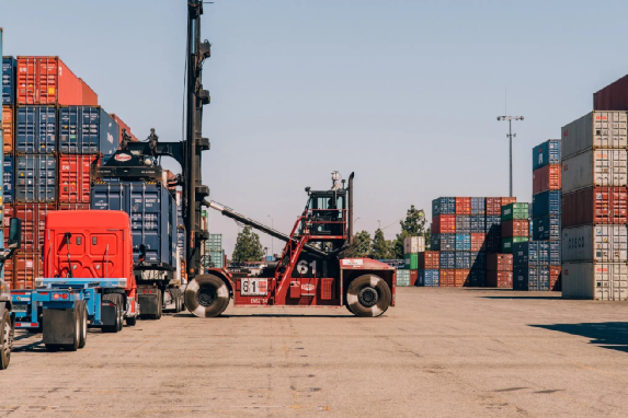 新的供應(yīng)鏈風(fēng)險，22000名碼頭工人可能集體罷工