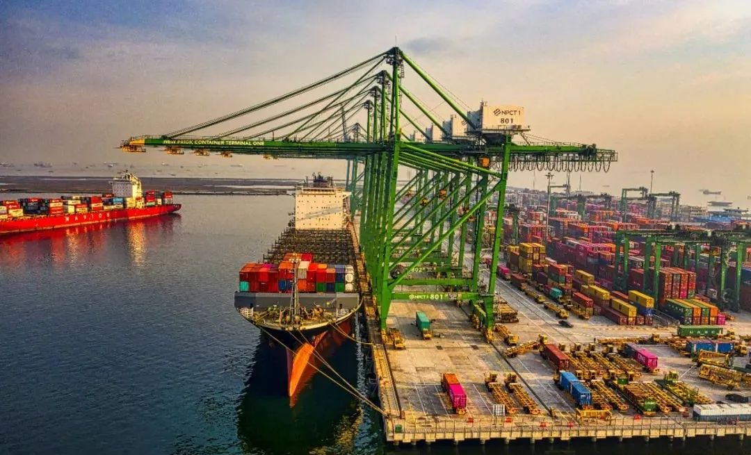 注意！該大港1900名工人開始為期8天的罷工，供應(yīng)鏈?zhǔn)車?yán)重影響，船公司調(diào)整船期取消掛靠