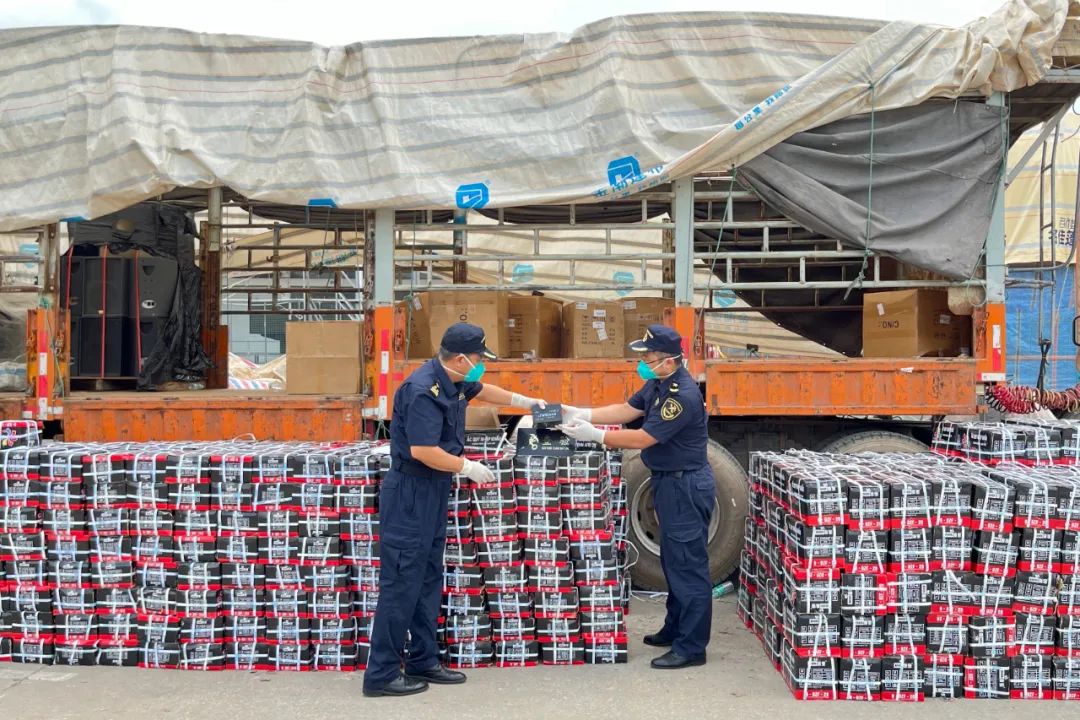 瘋了？20頓炸藥，申報成不銹鋼產(chǎn)品出柜！多少人跟著遭殃??！