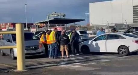 突發(fā)！美西奧克蘭港碼頭工人突發(fā)罷工！碼頭被迫關(guān)閉停擺！出貨請注意