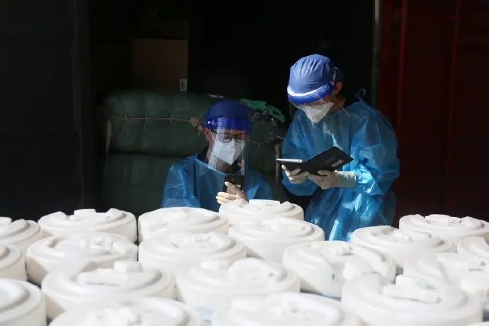 剛剛！海關(guān)又通報查獲多起危險品瞞報夾藏！涉事企業(yè)或受重罰！切勿瞞報沖貨??！