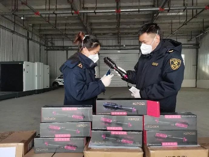 注意！海關嚴查侵權貨物出口！