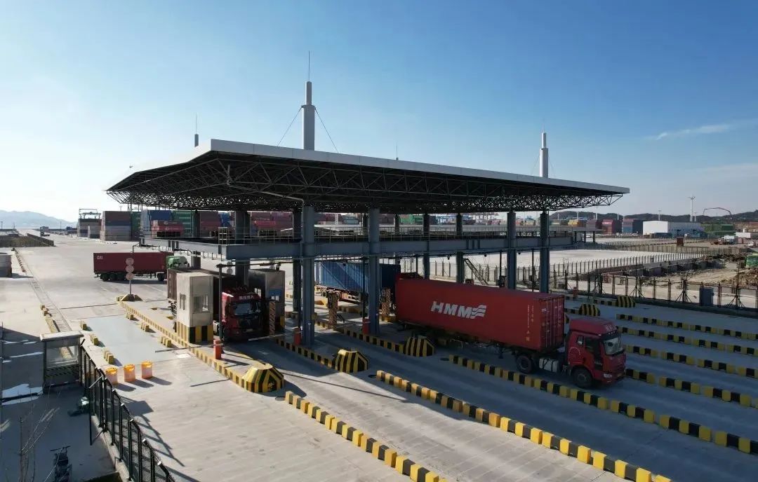 日均超10萬箱！寧波舟山港開年就很忙