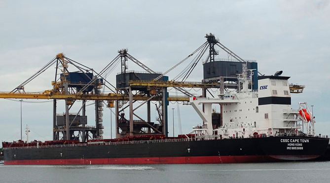 突發(fā)！一中國貨輪在直布羅陀海域爆炸! 船上19名中國船員！4名受傷, 2名較重...