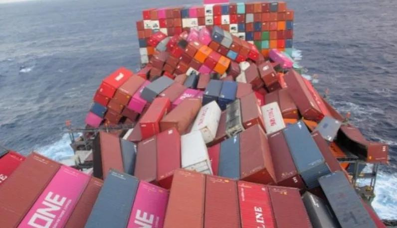 突發(fā)！馬士基箱船數(shù)百個貨柜落水！鹽田/廈門港出口家具/服裝/電子產(chǎn)品/炊具和玩具的貨主注意了