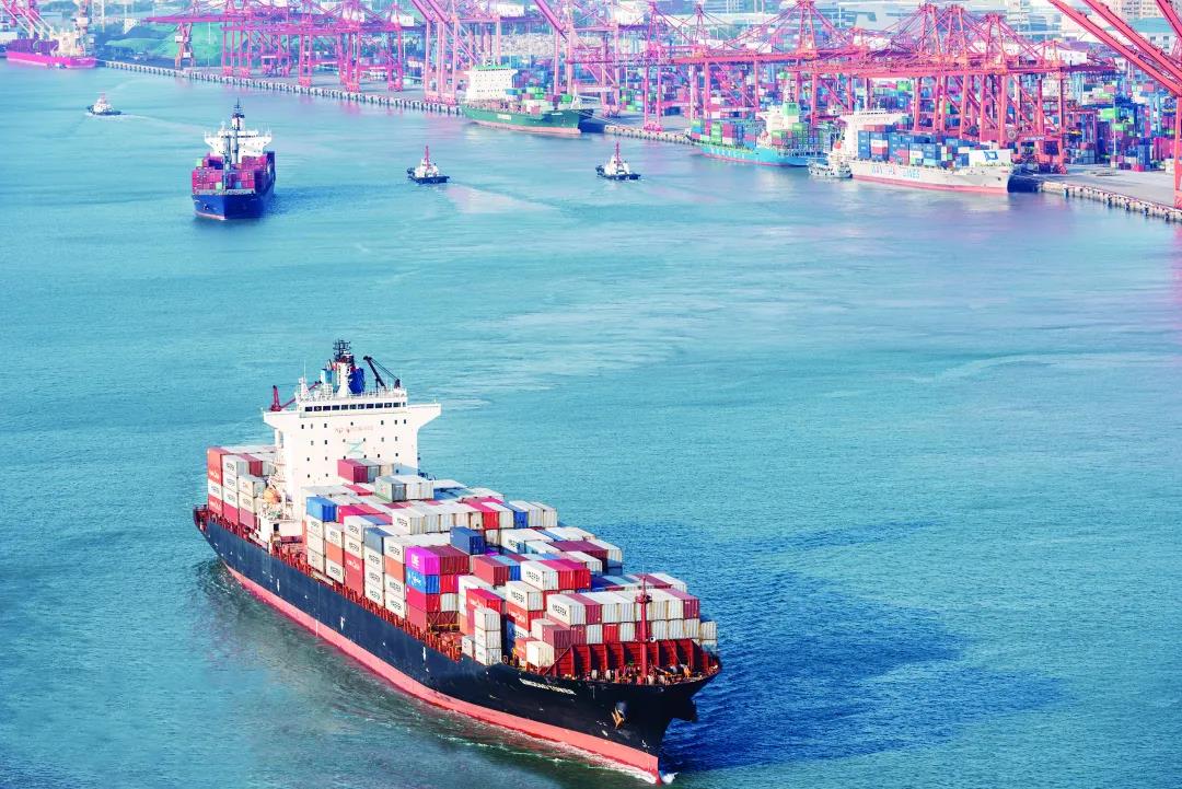 又雙叒叕有箱子墜海了，惡劣天氣不是唯一原因