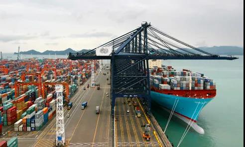 面對高企運價，又一國家對船公司出手了！