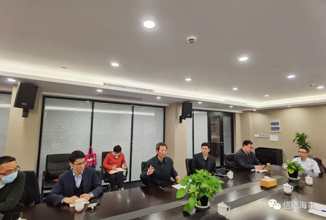 面對(duì)天價(jià)運(yùn)費(fèi)質(zhì)疑，船公司集體開(kāi)了個(gè)會(huì)，結(jié)果……