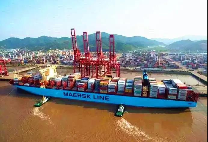 超大型集裝箱船紛至沓來(lái)