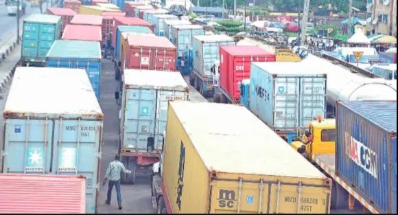 注意！超過4000個逾期滯留的集裝箱貨物將被拍賣！港口嚴重擁堵，進口商棄貨！