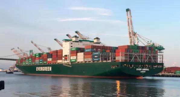 突發(fā)！36個(gè)集裝箱落水21個(gè)倒塌！曾掛靠青島/上海/寧波港！長(zhǎng)榮箱船遭遇事故