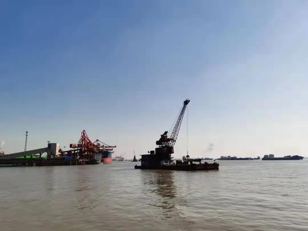 20日零時起，長江江蘇段水上過駁區(qū)關(guān)停