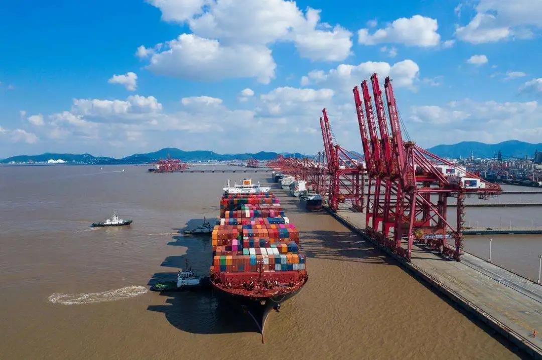 海運(yùn)價(jià)格飆升 外貿(mào)廠商話“箱愁”