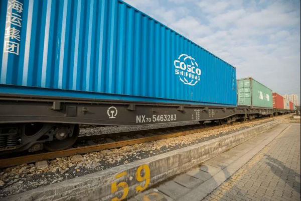 無錫至上海洋山港海鐵聯(lián)運(yùn)循環(huán)班列開通