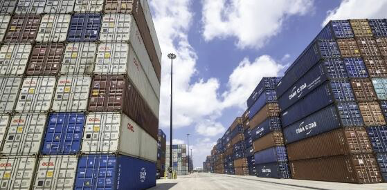 缺箱新問題！這家港口超半數(shù)返程空箱污染或損壞，集卡司機抱怨船公司推卸責任