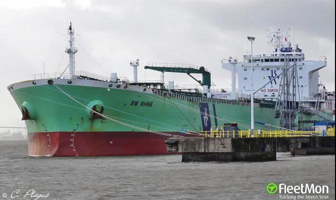 沙特又一油輪發(fā)生爆炸，疑遭“外部襲擊”