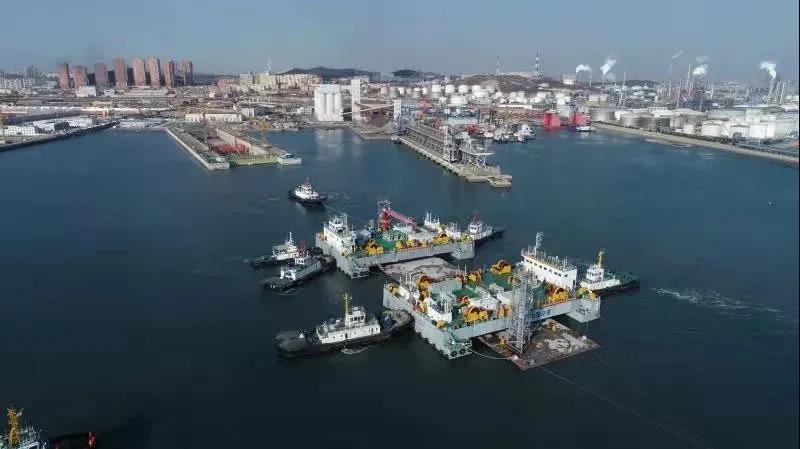 我國跨海通道再創(chuàng)新紀(jì)錄：大連灣與深中通道同日完成關(guān)鍵節(jié)點(diǎn)