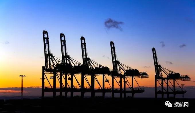 除了停航和收取額外附加費(fèi)，又有5艘集裝箱船跳港英國(guó)港口