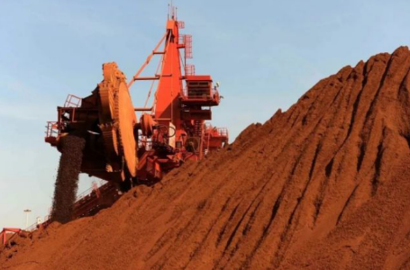 事故 | 世界最大鐵礦石運(yùn)輸船動(dòng)力失控，3船連撞