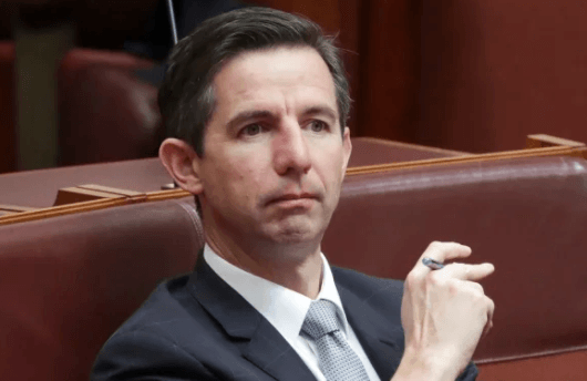 中澳貿(mào)易摩擦再升級(jí)！澳洲：要把中國(guó)告上WTO！中國(guó)：限制澳多個(gè)產(chǎn)業(yè)的進(jìn)口！