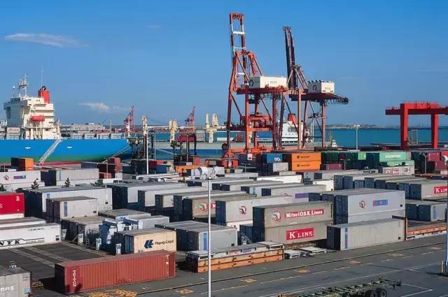 船公司限重？港區(qū)限重？航線限重？如何處理集裝箱超重問題？