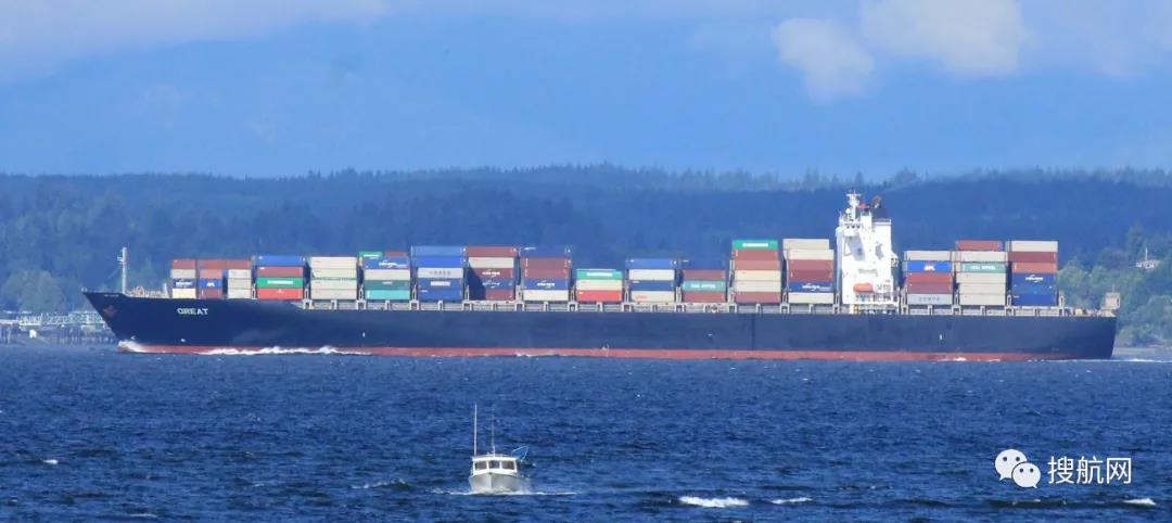 事故丨一艘掛靠國內(nèi)多個港口的集裝箱船發(fā)生撞船事故，船體側(cè)傾，船期恐會延誤！