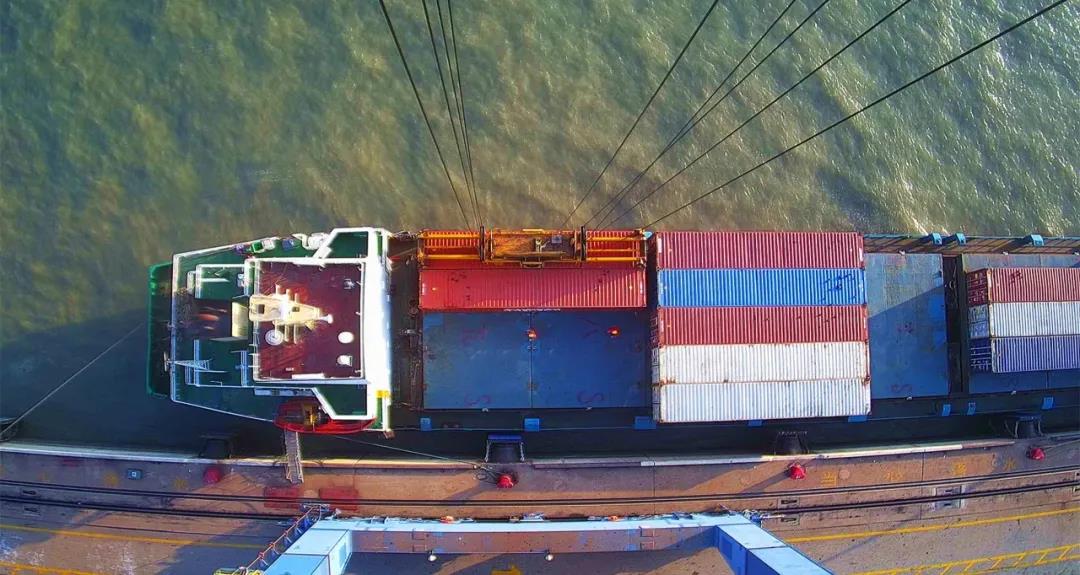 “水路提箱”新模式，廈門嵩嶼碼頭首次開出“穿梭巴士”