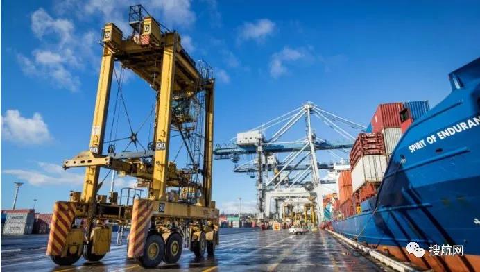 擁堵附加費、虧艙費……船公司繼續(xù)推高運費，只有需求放緩才能解決積壓問題