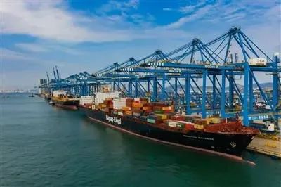 戰(zhàn)略整合再提速！班輪公司競逐“門到門”賽道