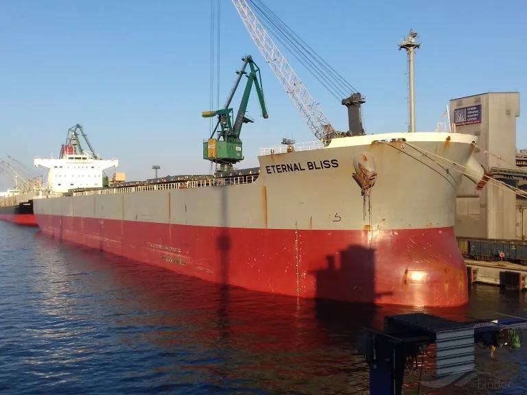 船舶在中國港口延誤31天致貨損，船東向租家索賠110萬美元